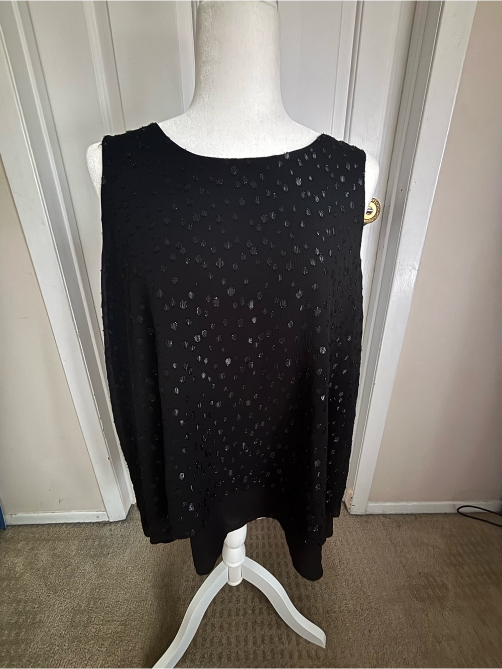 Apt. 9 Black Sleeveless Textured Dot Tank